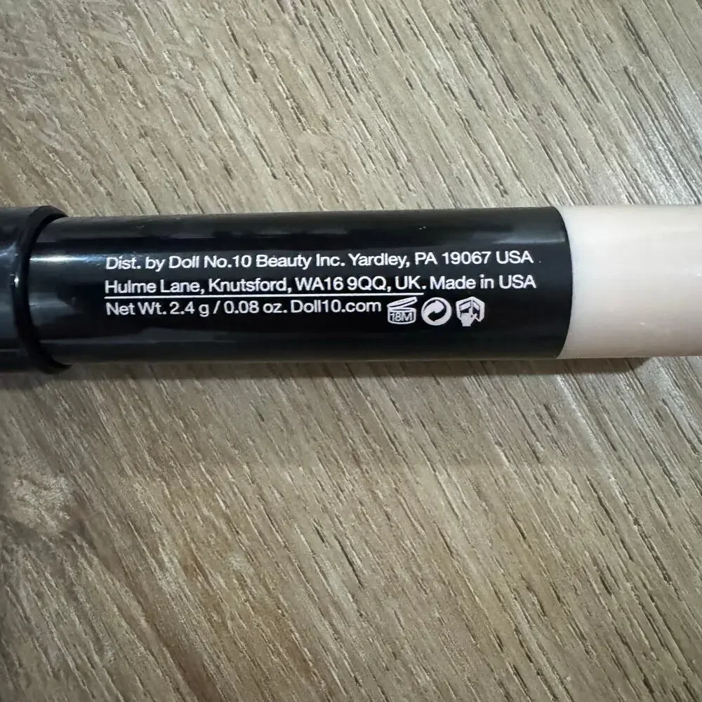 Doll 10 Gel Lip Crayon in Midnight Kiss